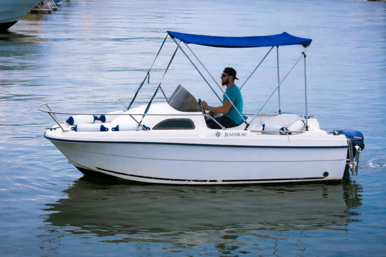 Location de bateau sans permis: une expérience accessible à tous Location de bateau sans permis